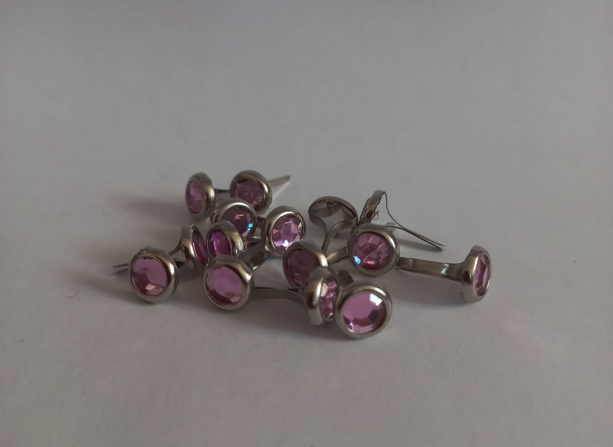 Brad Pins Med Pink