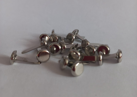 Brad Pins Med Silver