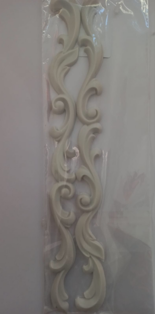 Resin Ornate Scroll 3